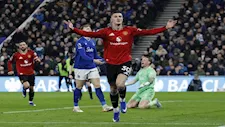 مانشستر يونايتد يفوز على إيفرتون بالدوري ويصعد للمربع الذهبي