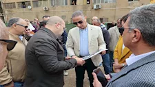 محافظ الجيزة يشدد على الالتزام بالمواصفات الفنية لتطوير طريق المريوطية 