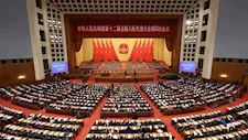إقالة 19 نائبا بالبرلمان الصيني بينهم 9 عسكريين