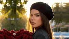 ناهد السباعي بإطلالة كاجوال أنيقة.. سر اللوك