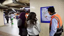 صور.. تغيير اللوحات الإرشادية بمحطة مترو الشهداء.. وتعميمها تباعًا