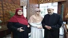 شيخ الأزهر يستقبل الطالبة النابغة مريم "حافظة كتاب الله" ويوجِّه بتبنِّي