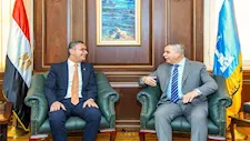 لافتتاح عدد من المشروعات.. محافظ الإسكندرية يستقبل وزير التموين (صور)