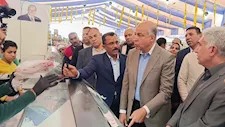 بتخفيضات 25%.. محافظ المنيا يفتتح معرض "أهلاً رمضان" وسط إقبال كبير- فيديو وصور