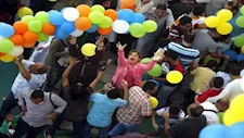 نلبس صيفي ولا شتوي.. طبيب يكشف مفاجأة حول "لبس العيد"