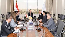 وزير التموين يجتمع مع "فييرم مصر" لمتابعة توطين صناعة صوامع الحبوب