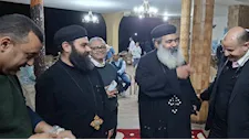بحضور رجال الدين المسيحي.. رئيس مدينة نويبع ينظم إفطارًا جماعيًا (صور)