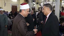 محافظ القليوبية يشهد احتفالية ليلة القدر بمسجد ناصر في بنها (صور)