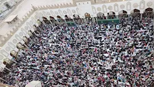 الجامع الأزهر في عيد الفطر 2026.. ساحات ممتلئة وروحانية لافتة