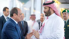 الرئيس السيسي وولي العهد السعودي يبحثان تطورات الأوضاع الإقليمية