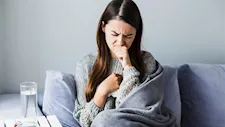 لماذا يتكرر السعال والزكام؟ عوامل خفية في منزلك قد تكون السبب