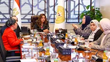 وزيرة التنمية المحلية والبيئة تستعرض خطة تطوير الإدارة المتكاملة للبحيرات المصرية