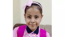 "القرية كلها تبكي عليها".. وفاة الطفلة أروى محمود تُحزن أهالي كفر طنبدي بالمنوفية
