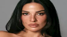 نادين نسيب نجيم بإطلالة جريئة.. وناقد موضة يعلق عليها