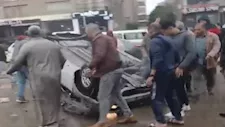 بسبب الأمطار.. انقلاب سيارة أعلى محور حسب الله الكفراوي | صور 