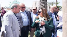 وزيرة البيئة: زراعة 9460 شجرة لتحسين جودة الهواء في الإسكندرية- صور