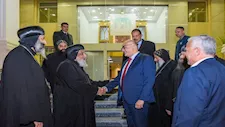 محافظ الإسكندرية يستقبل وفد الكنيسة القبطية ويؤكد: المواطنة ركيزة الدولة (صور)