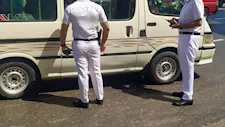 محمل ركاب زيادة.. الداخلية تضبط سائق ميكروباص مخالف بالبحيرة