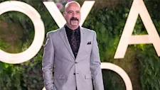 محمد سعد يكشف عن بوستر فيلم "فاميلي بيزنس" استعدادا لعرضه بموسم عيد الفطر