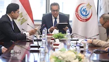 وزير الصحة يبحث تطوير مستشفى الكبد المصري ببلطيم
