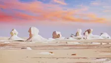 أحدهم في مصر.. 6 أماكن تبدو من كوكب آخر (صور)