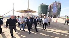 صور.. وزير النقل يتفقد توسعات ميناء العريش ضمن الممر اللوجيستي العريش – طابا