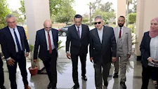 رئيس قناة السويس ونقيب الصحفيين يفتتحان برنامجا تدريبيا للإعلاميين بالإسماعيلية