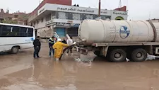 استمرار رفع تجمعات مياه الأمطار من الشوارع والطرق الرئيسية بالقليوبية