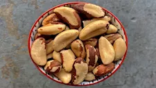  هذا ما يحدث لجسمك عند تناول الجوز.. مفاجأة 