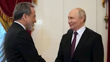 بوتين يلتقي وزير الخارجية الإيراني في سان بطرسبرج