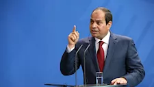 الرئيس السيسي: 65% من المصريين دون 40 عامًا وتوفير الوظائف تحدٍ كبير