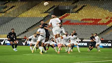 كيف تفاعل رواد مواقع التواصل الاجتماعي مع فوز الزمالك على المصري؟ (كوميك)