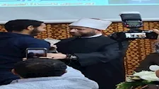 بعد تكريمه بمكافأة 200 جنيه من وزير الأوقاف.. طالب في أزهر أسيوط: شعرت بروح الأب لابنه- صور