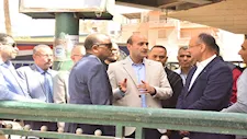 بالصور- محافظ أسيوط يتفقد تطوير ميدان الشهيد أحمد جلال بحي شرق