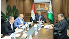 محافظ الجيزة يتابع تنفيذ الخطة الاستثمارية وملفات التصالح بأطفيح