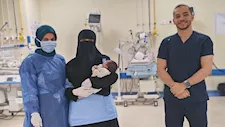  بعد 45 يوماً.. مستشفى العدوة ينقذ طفلاً وُلد قبل أوانه وعانى من فشل تنفسي حاد  