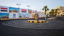 20 صورة مبهرة.. كيف ظهرت الإسكندرية في استقبال السيسي وماكرون؟