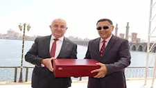 محافظ القليوبية وسفير أذربيجان يحييان ذكرى ميلاد "حيدر علييف" بالقناطر الخيرية