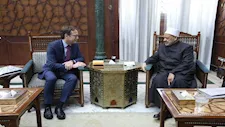 الأزهر يعلن استعداده لزيادة المنح الدراسية لأبناء إسبانيا