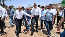 بعد تكرار الحرائق.. محافظ جنوب سيناء ينزل إلى "مصيعد" لبحث شكاوى الأهالي