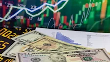 كيف يؤثر التضخم الأمريكي على سعر الفائدة عالميًا؟ خبراء يوضحون