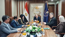 رئيس هيئة الدواء يستقبل وفد "الاعتماد الأمريكية" لتعزيز التعاون