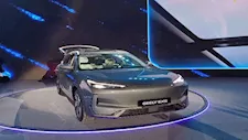 جيلي جالاكسي EX5 الكهربائية تصل مصر رسميًا.. تبدأ من 1.42 مليون جنيه