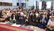 المفتي يؤدي صلاة الجمعة بمسجد الإمام عبد الحليم محمود شيخ الأزهر الأسبق بالشرقية