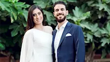 صدفة غيّرت حياتهما.. 20 صورة من قصة حب نور الشربيني وعمرو الحلو 