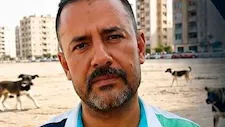 كلب ضال يُهاجم مأذونًا شرعيًا ببورسعيد ويصيب آخرين