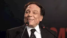 محمد إمام يحتفل بعيد ميلاد الزعيم الـ86.. ونجوم الفن: "ربنا يخليه لينا"