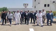 تفقدت العنابر والمركز الطبي.. النيابة العامة تُجري تفتيشًا لمركز إصلاح وتأهيل "القطا" | صور 