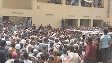 وداع عمال حصاد القمح.. تشييع 6 من ضحايا حادث توشكى بالدقهلية