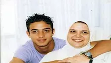 مع والدته والراحل ميمي الشربيني.. 17 صورة نادرة لـ أحمد حسام ميدو